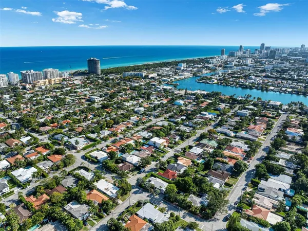 $4,699,000 | 8935 Froude Avenue, Surfside, FL 33154