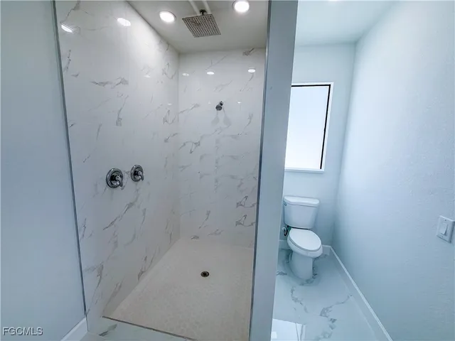 $2,199 | 1227 Southeast 3rd Avenue, Cape Coral, FL 33990