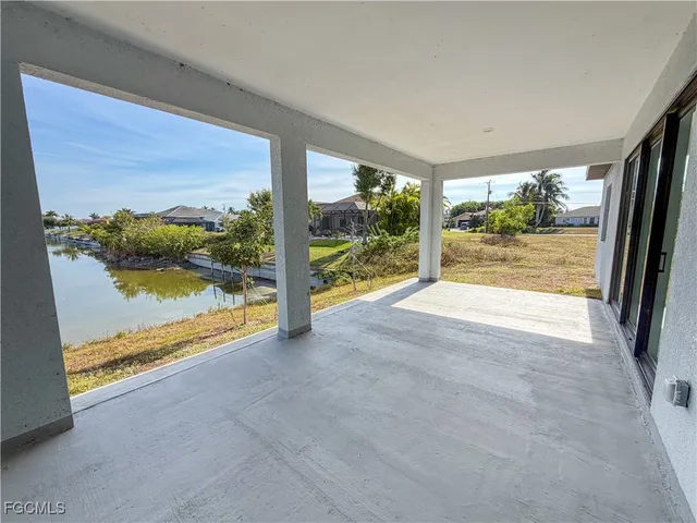 $2,199 | 1227 Southeast 3rd Avenue, Cape Coral, FL 33990