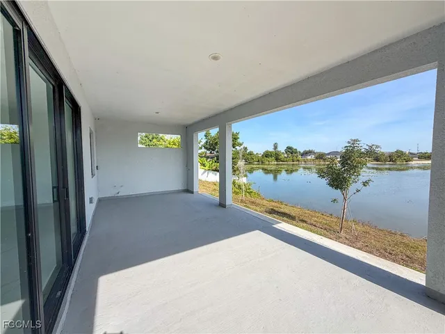$2,199 | 1227 Southeast 3rd Avenue, Cape Coral, FL 33990