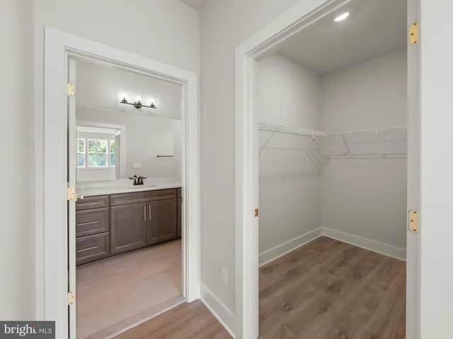 $1,699,990 | 8260 Colling Ridge Court, Alexandria, VA 22308