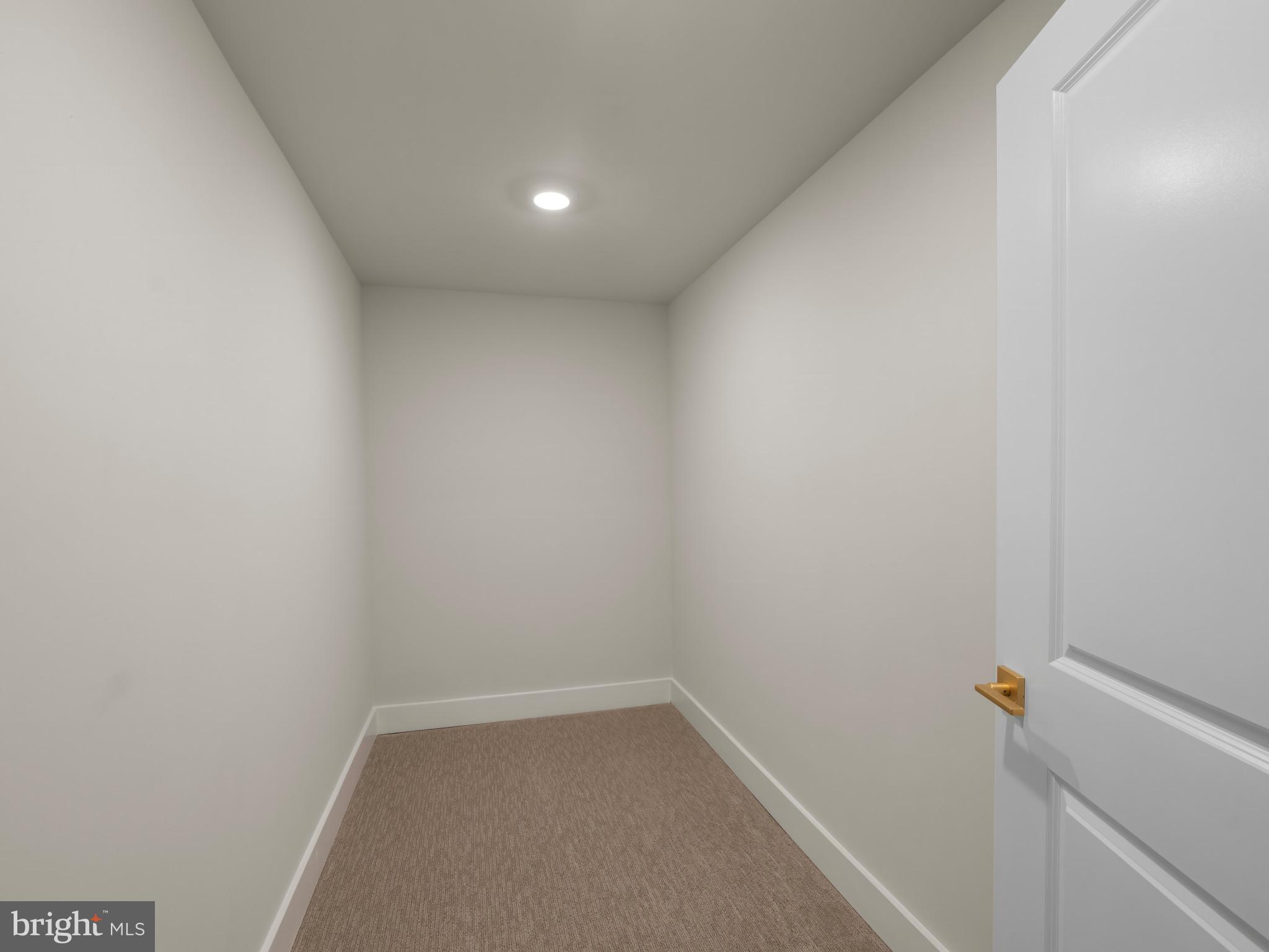 8260 Colling Ridge Court Alexandria, VA 22308 - Photo 36 of 54