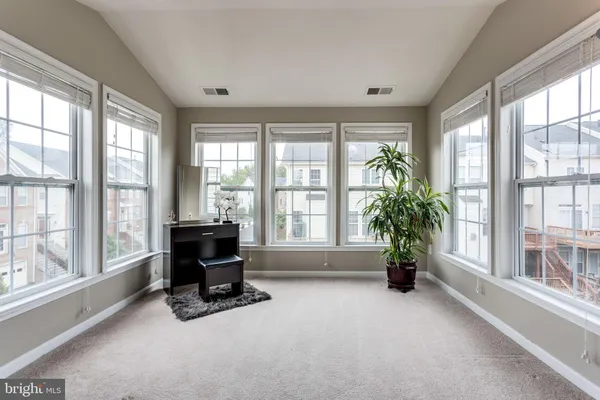 $3,600 | 43011 Marburg Terrace, Broadlands, VA 20148