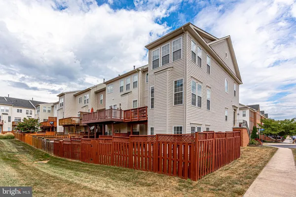 $3,600 | 43011 Marburg Terrace, Broadlands, VA 20148