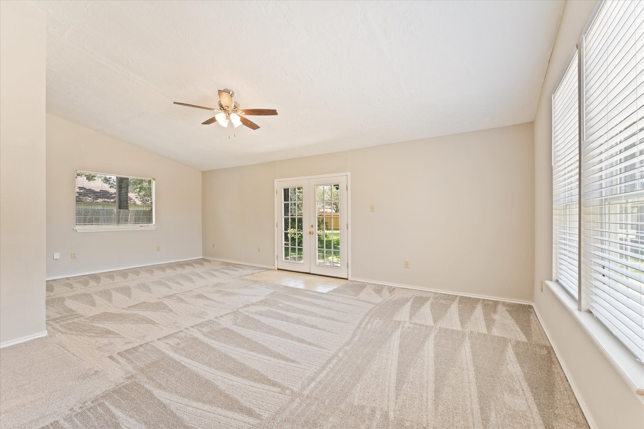 4906 Meadowfox Place Spring, TX 77389 - Photo 15 of 39 Second living area.