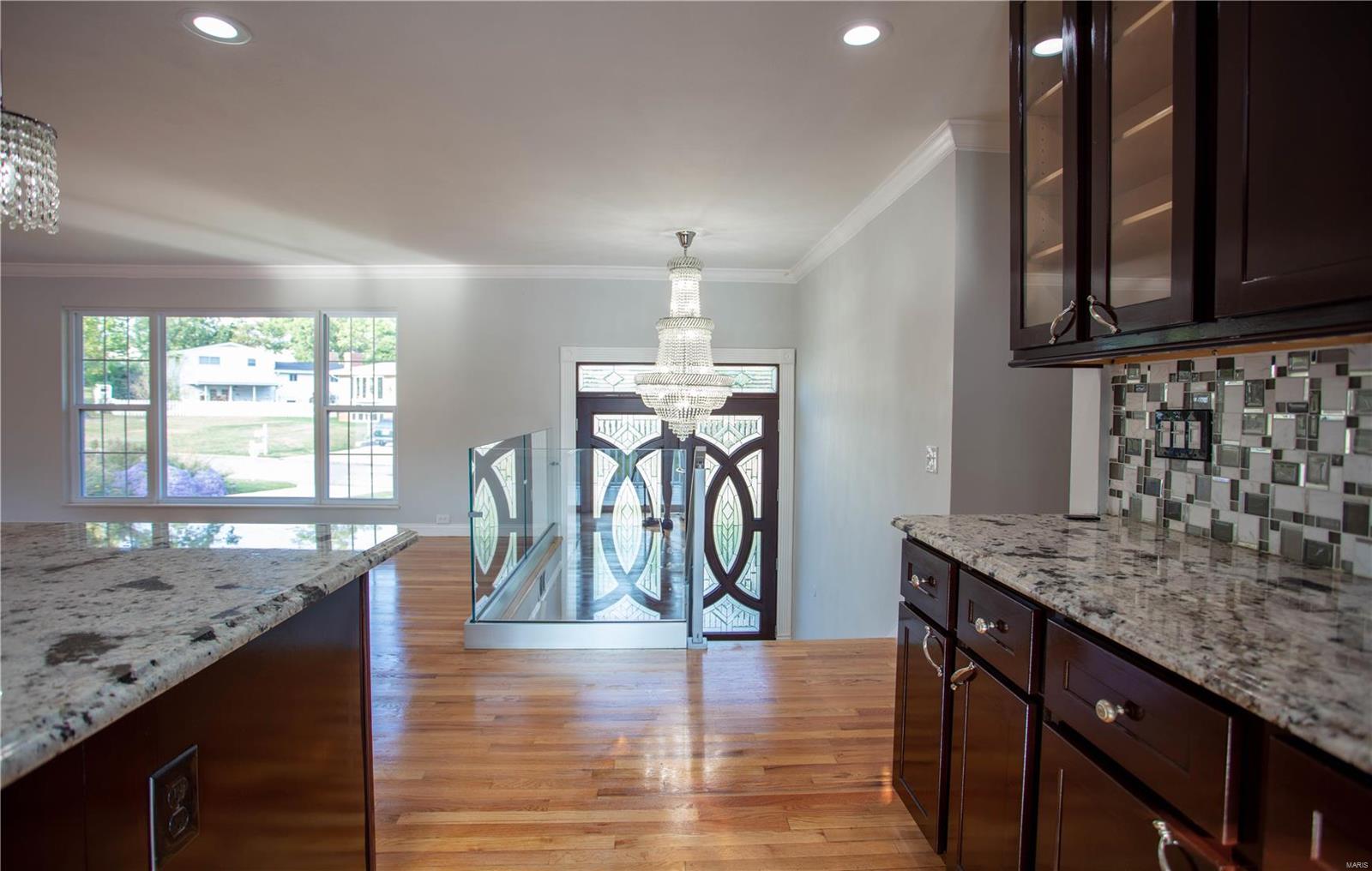 10282 Maebern Terrace St. Louis, MO 63127 - Photo 11 of 31