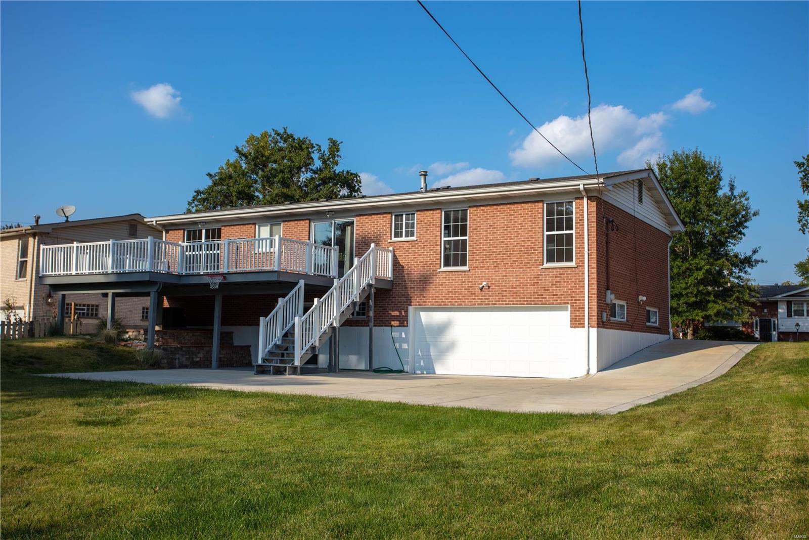 10282 Maebern Terrace St. Louis, MO 63127 - Photo 5 of 31