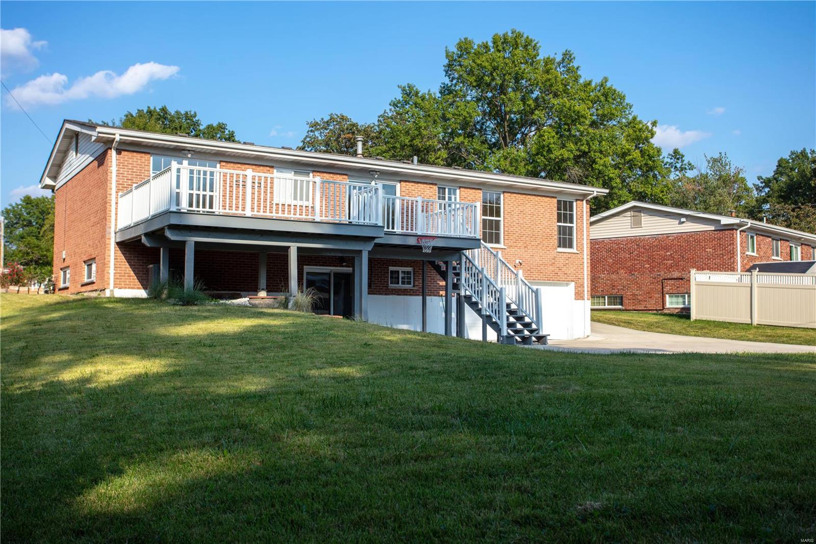 10282 Maebern Terrace St. Louis, MO 63127 - Photo 6 of 31