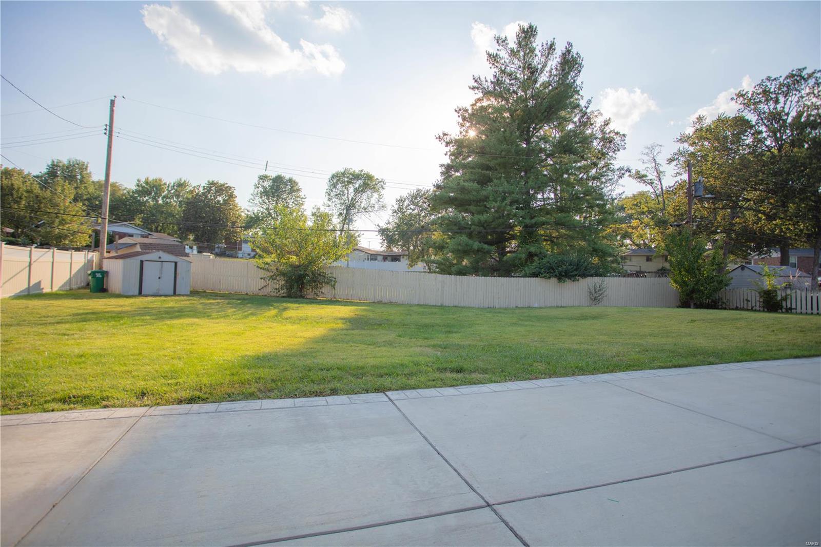 10282 Maebern Terrace St. Louis, MO 63127 - Photo 10 of 31