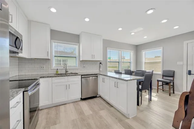 $2,700 | 701 East Adalee Street, Tampa, FL 33603