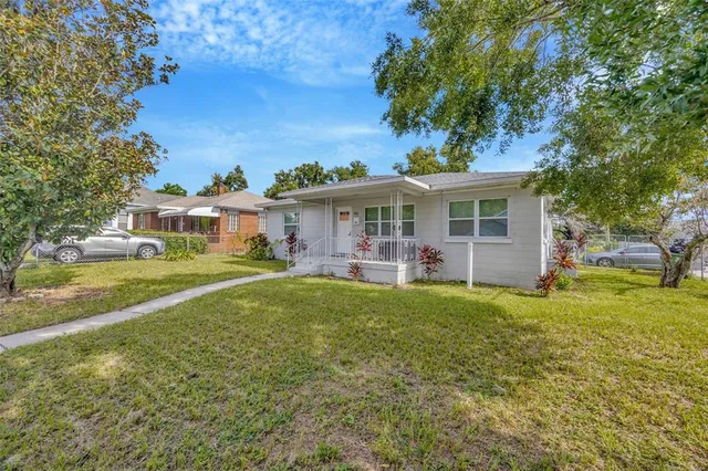 $2,700 | 701 East Adalee Street, Tampa, FL 33603