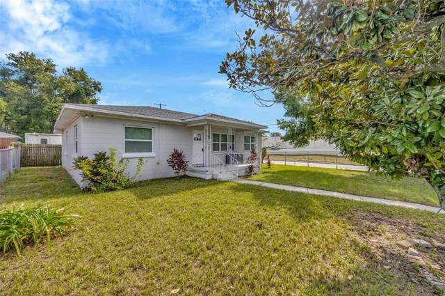 $2,700 | 701 East Adalee Street, Tampa, FL 33603