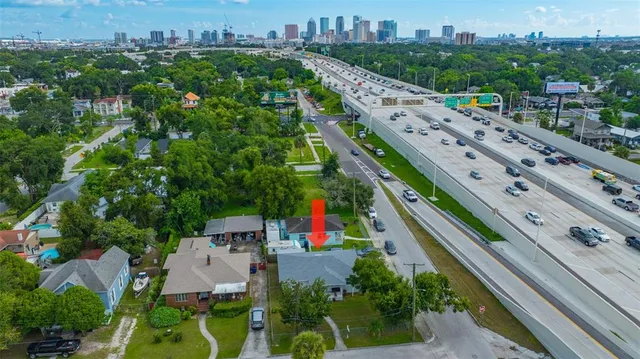 $2,700 | 701 East Adalee Street, Tampa, FL 33603