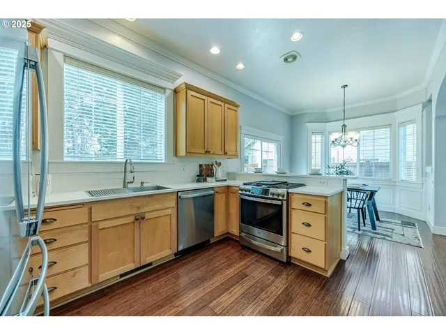 $519,000 | 2484 Crowther Drive, Eugene, OR 97404