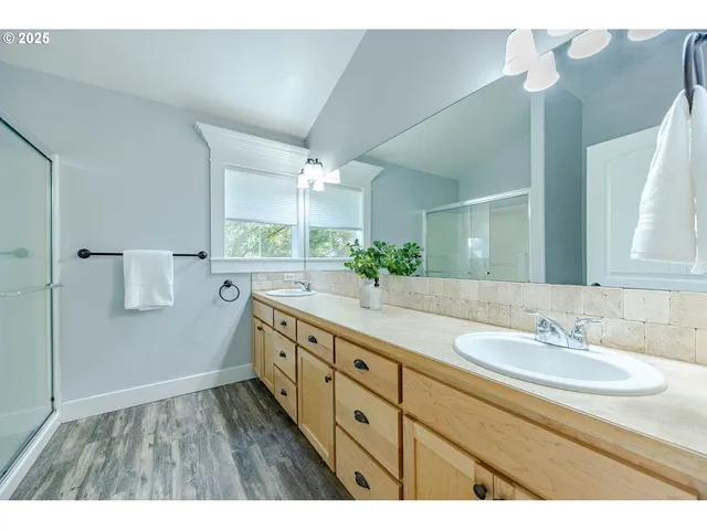 $519,000 | 2484 Crowther Drive, Eugene, OR 97404