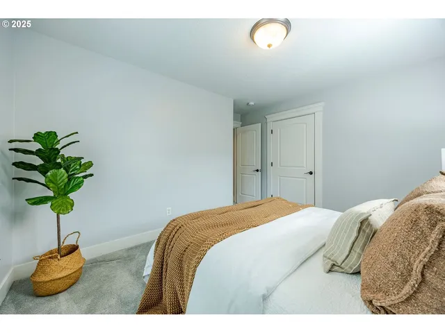 $519,000 | 2484 Crowther Drive, Eugene, OR 97404