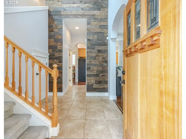 $519,000 | 2484 Crowther Drive, Eugene, OR 97404