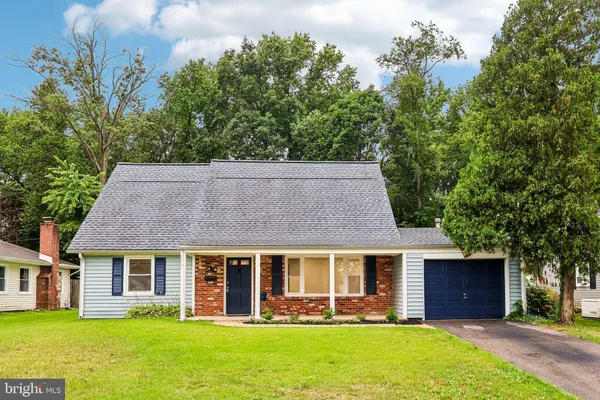 $389,900 | 86 East River Drive, Willingboro, NJ 08046