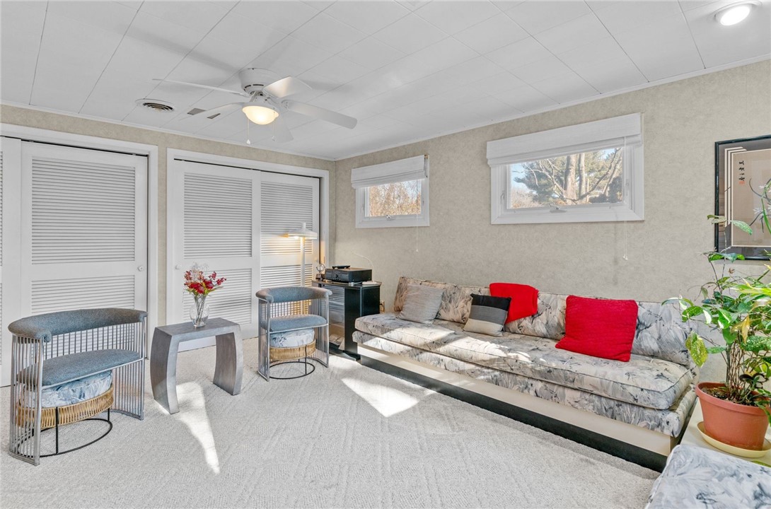 55 Sheffield Road Cranston, RI 02920 - Photo 17 of 39