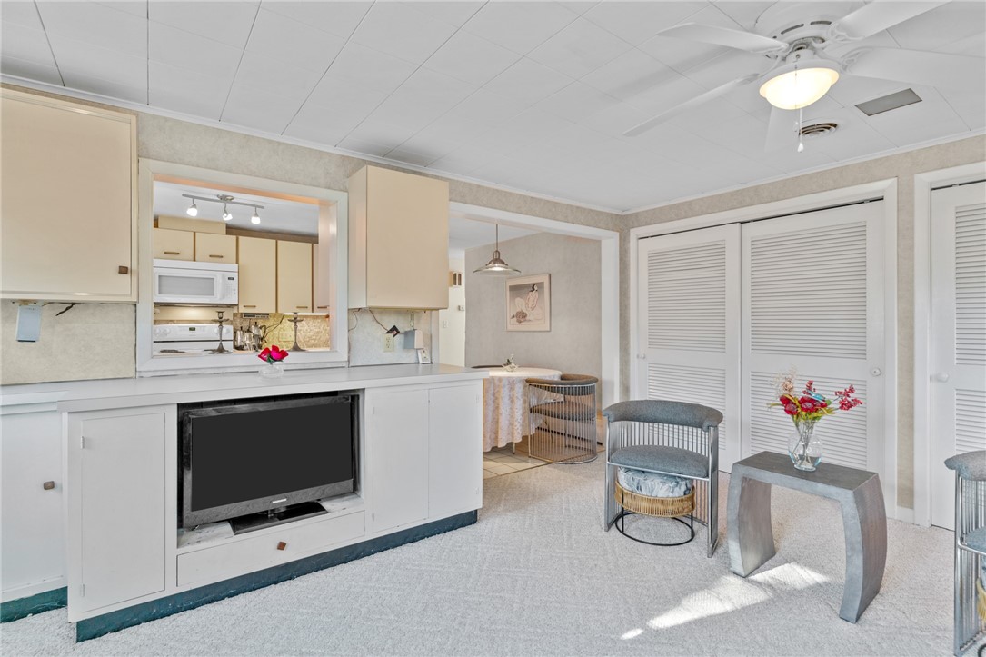 55 Sheffield Road Cranston, RI 02920 - Photo 18 of 39