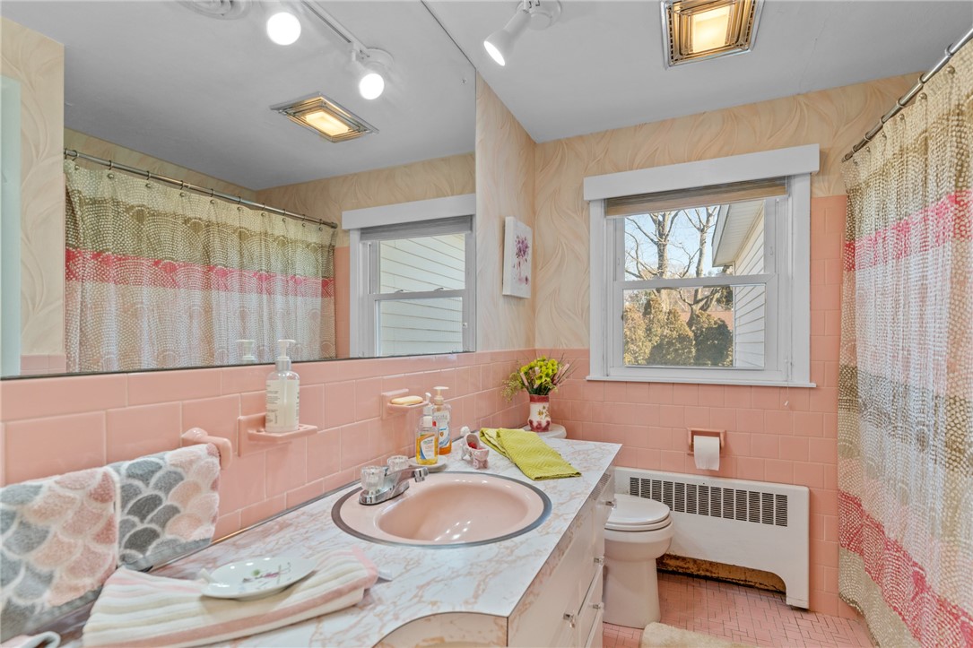 55 Sheffield Road Cranston, RI 02920 - Photo 19 of 39