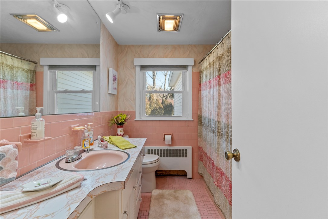 55 Sheffield Road Cranston, RI 02920 - Photo 20 of 39