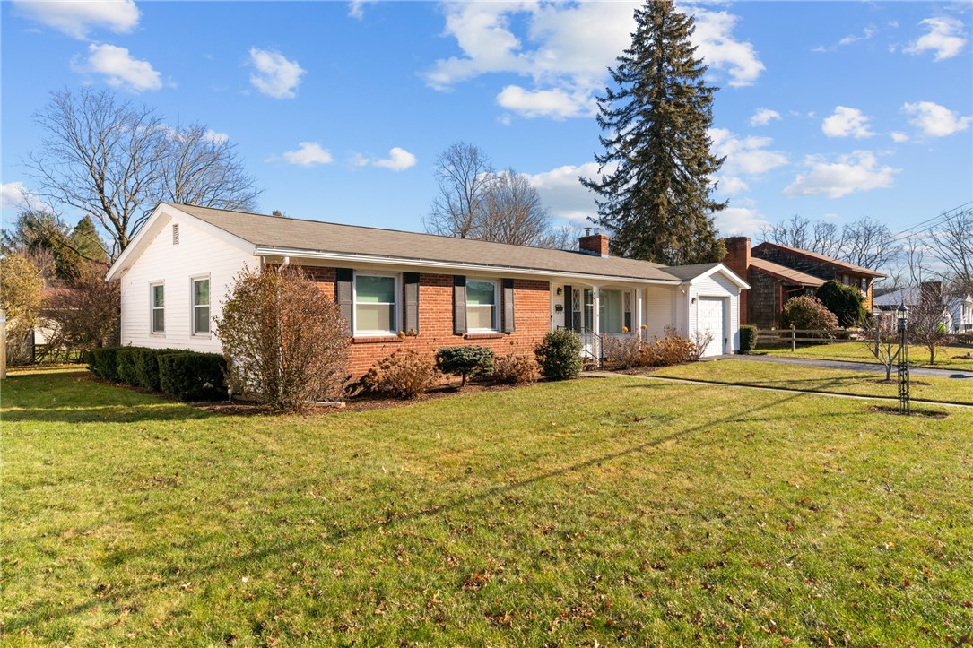 55 Sheffield Road Cranston, RI 02920 - Photo 3 of 39