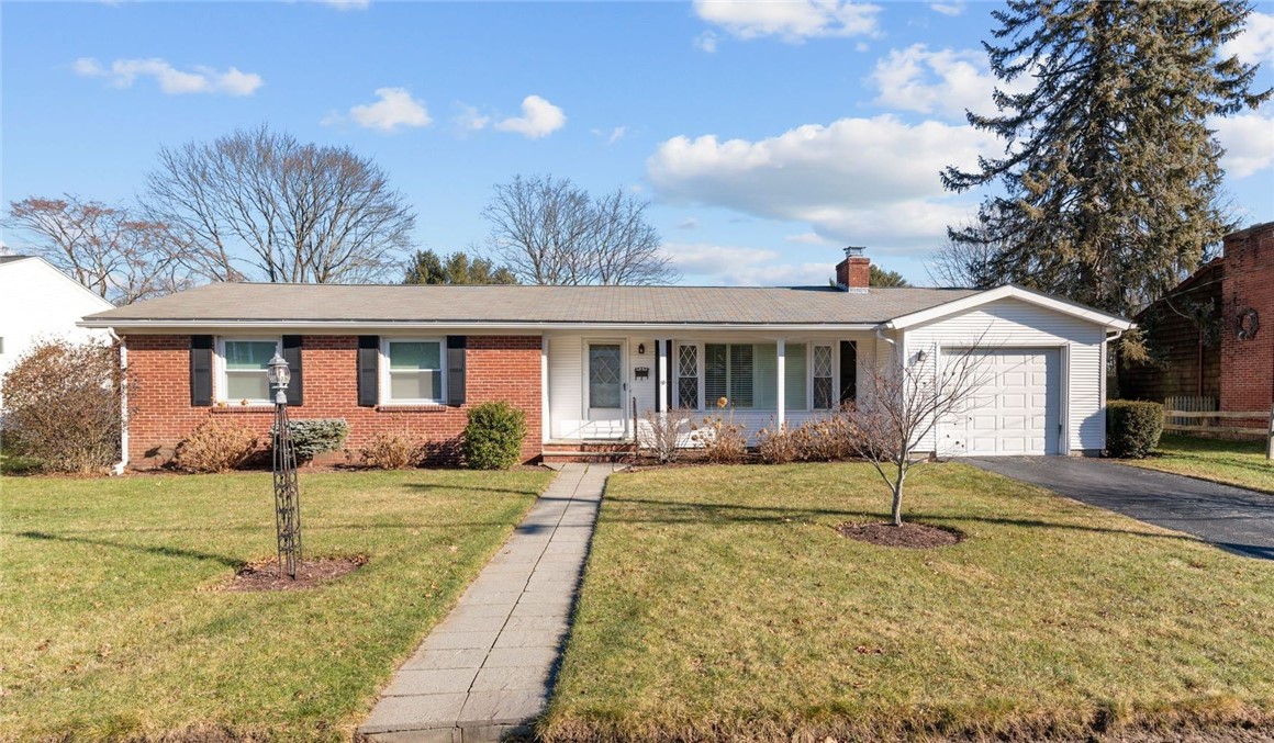 55 Sheffield Road Cranston, RI 02920 - Photo 4 of 39