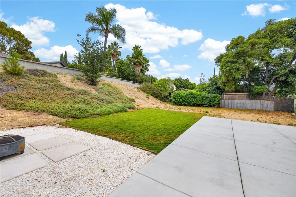 23547 Decorah Road Diamond Bar, CA 91765 - Photo 4 of 39