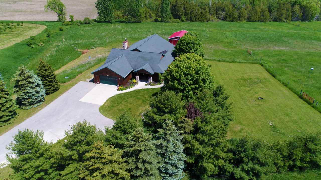 9750 Bates Road Williamsburg, MI 49690 - Photo 92 of 94 1862125-91.JPG