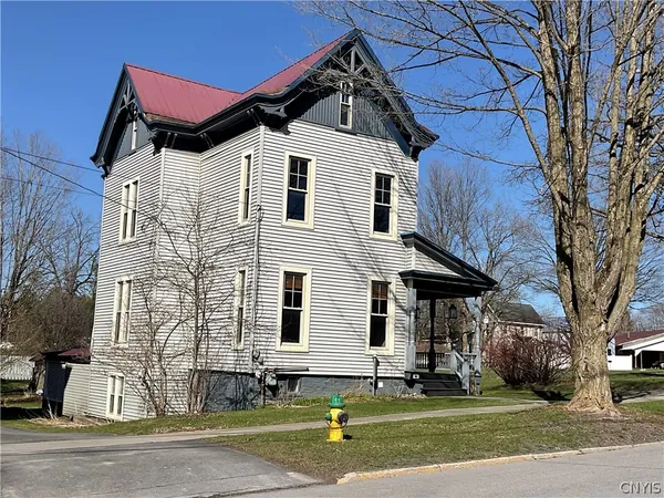 $199,900 | 371 Putnam Street, Sangerfield, NY 13480
