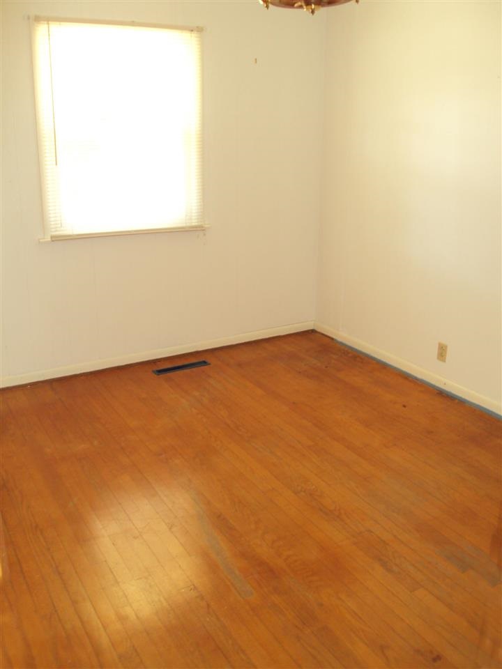 5288 Epworth Road Newburgh, IN 47630 - Photo 9 of 29 Gallery Image 9