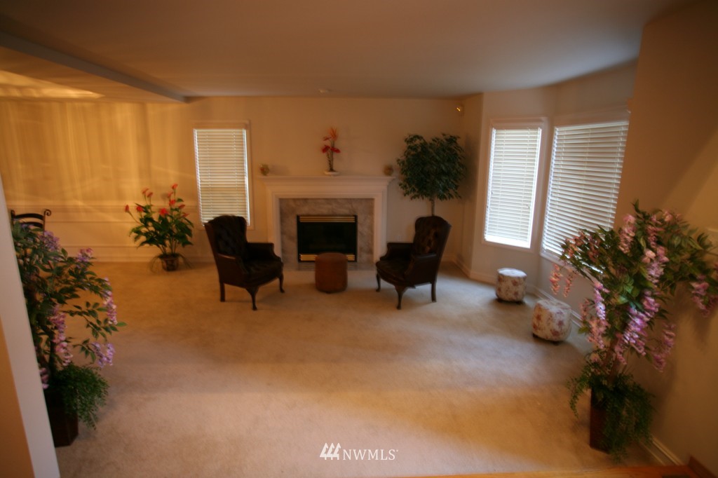 14505 144th Place Southeast Renton, WA 98059 - Photo 5 of 16