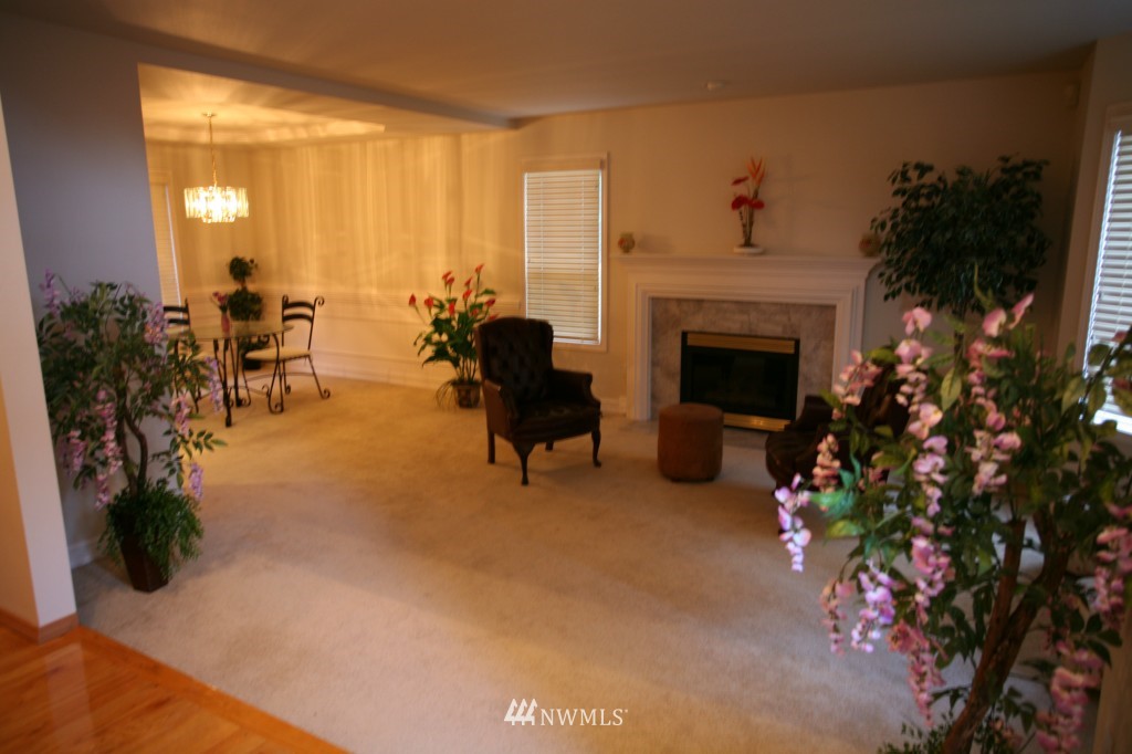 14505 144th Place Southeast Renton, WA 98059 - Photo 8 of 16
