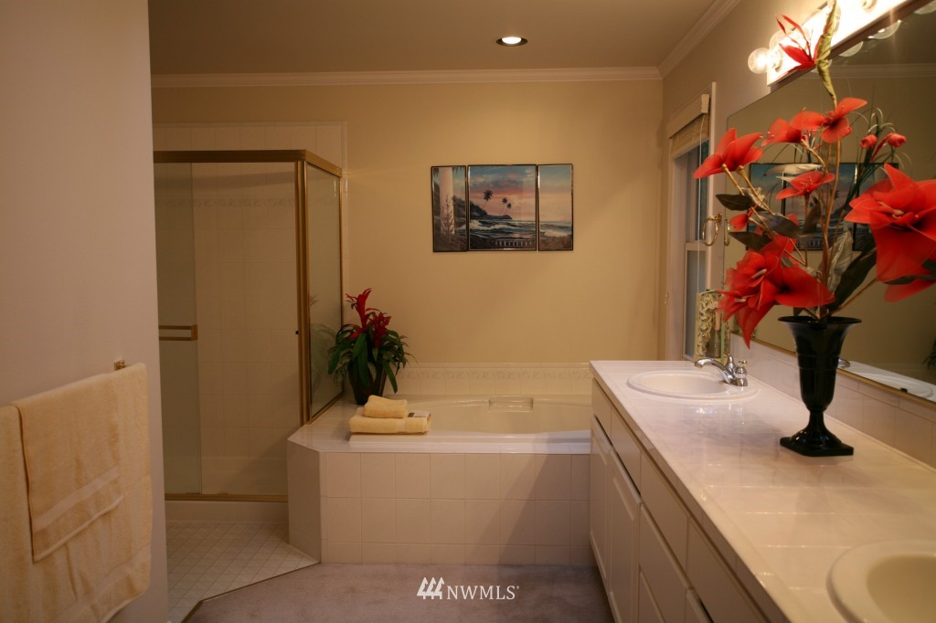 14505 144th Place Southeast Renton, WA 98059 - Photo 10 of 16