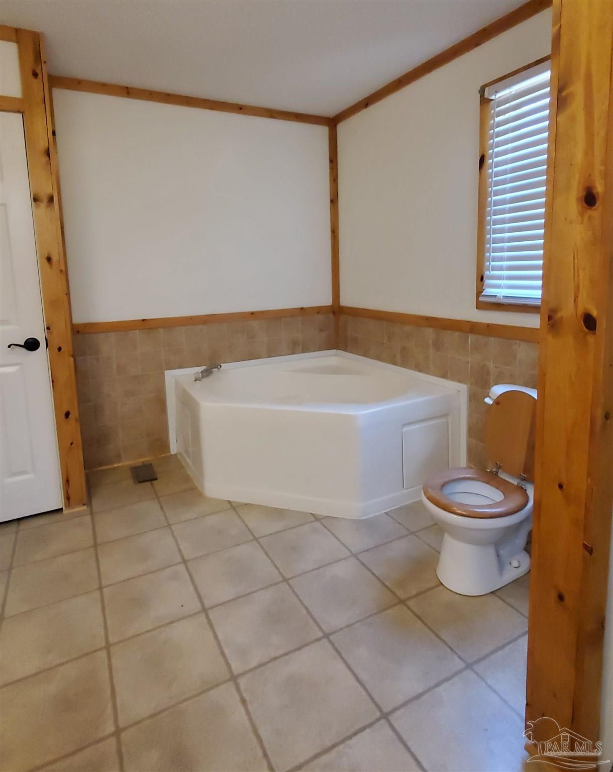 6787 Barnhill Road Milton, FL 32570 - Photo 3 of 23 Gallery Image 3