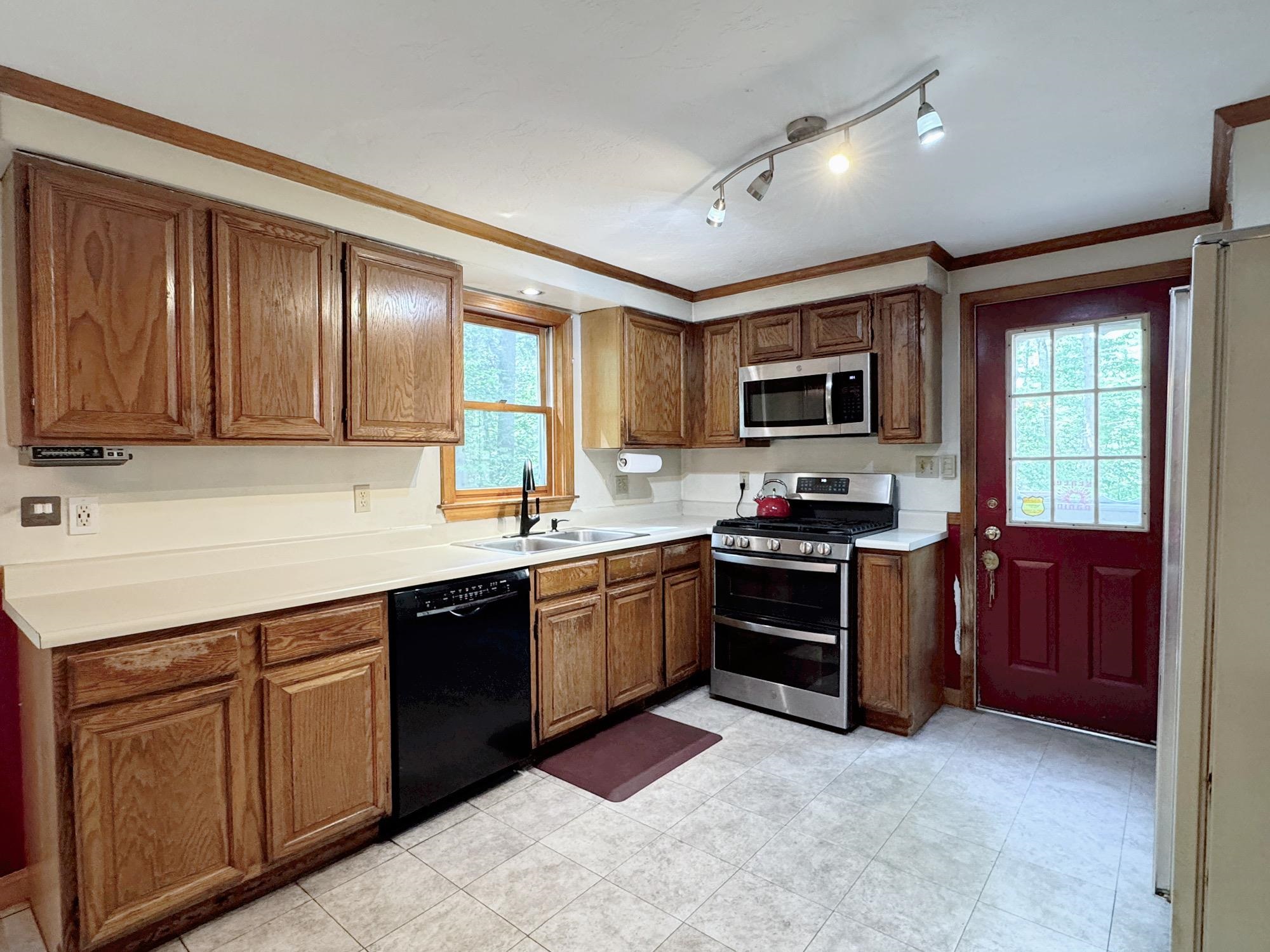 157 Little Tooky Road Hopkinton, NH 03229 - Photo 12 of 60