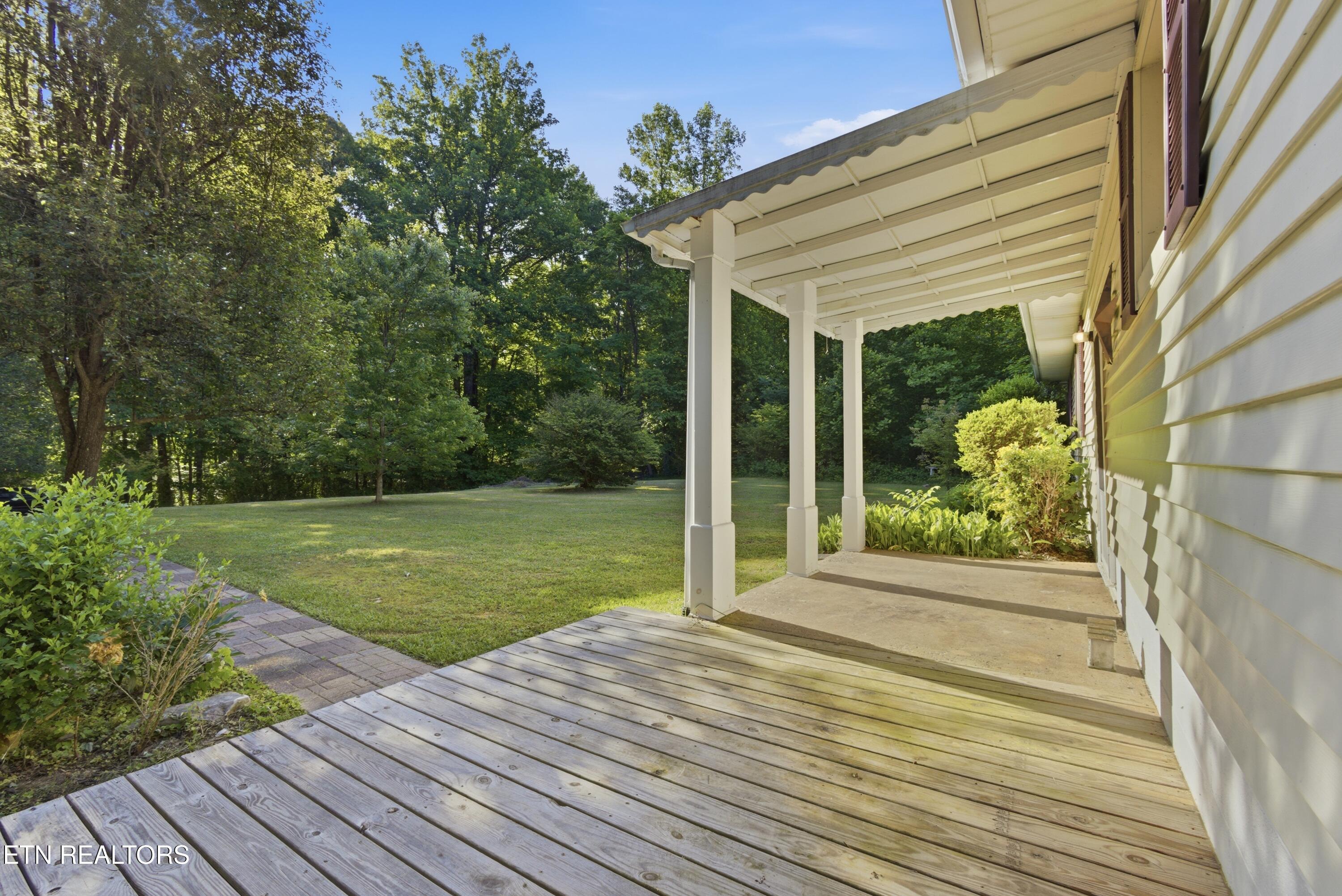 140 Walnut Street Deer Lodge, TN 37726 - Photo 8 of 37 476W9701