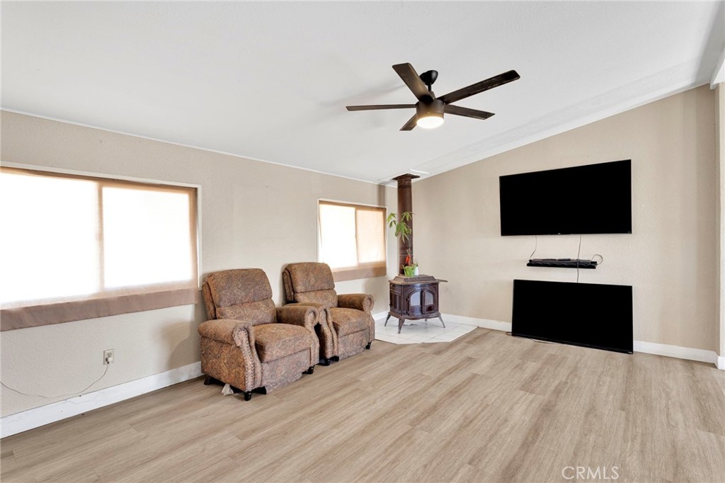 12352 Nugget Road Phelan, CA 92371 - Photo 9 of 36