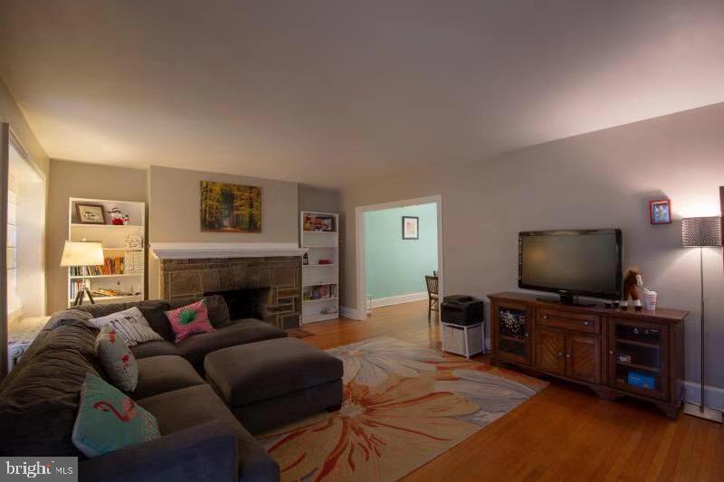 711 Stradone Road Bala Cynwyd, PA 19004 - Photo 10 of 28 Gallery Image 10