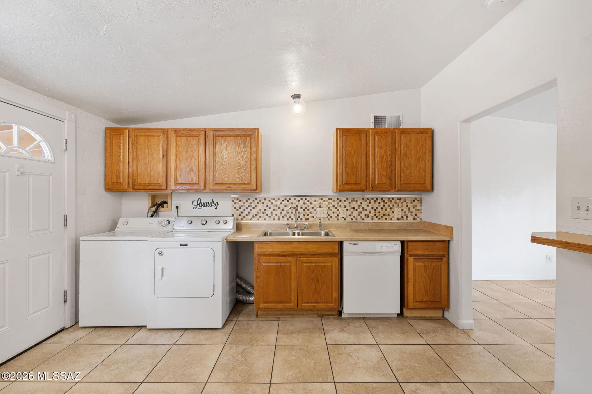 702 North Silverbell Road Tucson, AZ 85745 - Photo 9 of 23