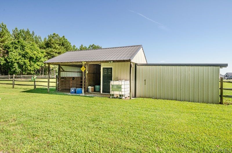 1222 Smokey Road Aylett, VA 23009 - Photo 11 of 32 Gallery Image 11