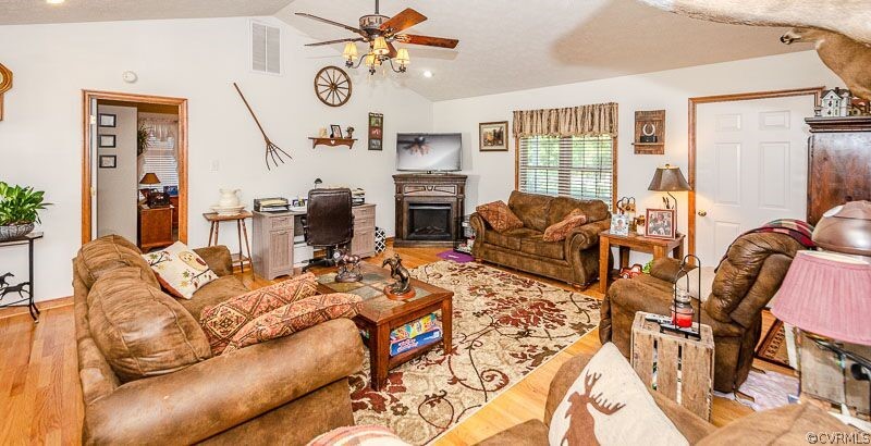 1222 Smokey Road Aylett, VA 23009 - Photo 19 of 32 Gallery Image 19