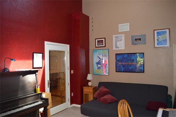 42 Donna Road Framingham, MA 01701 - Photo 11 of 22 Gallery Image 11