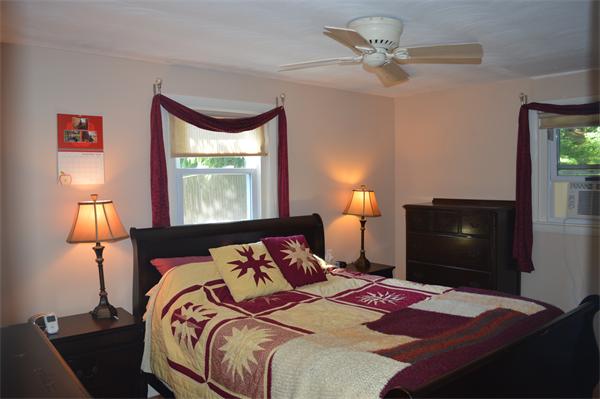 42 Donna Road Framingham, MA 01701 - Photo 16 of 22 Gallery Image 16