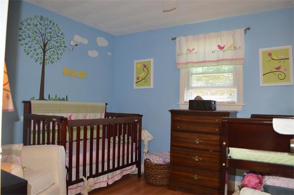 42 Donna Road Framingham, MA 01701 - Photo 17 of 22 Gallery Image 17