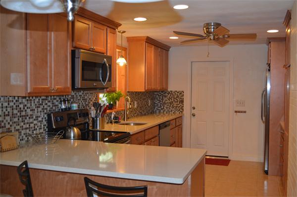42 Donna Road Framingham, MA 01701 - Photo 4 of 22 Gallery Image 4