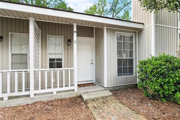 $170,000 | 720 Heavens Drive, Unit 8, Mandeville, LA 70471