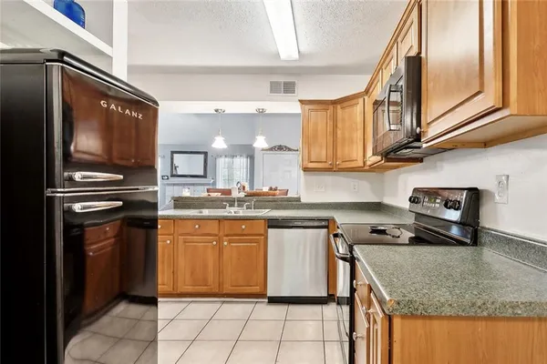 $170,000 | 720 Heavens Drive, Unit 8, Mandeville, LA 70471