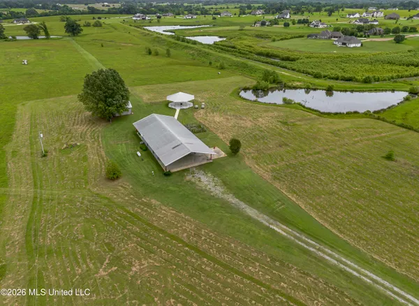 $680,000 | 482 Cane Creek Road, Flora, MS 39071